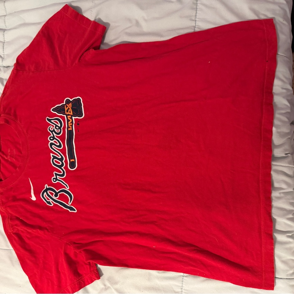 Nike Red Braves Short Sleeve Tee